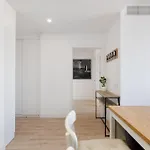 Skyline Apartment *